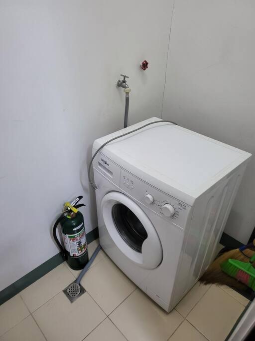 マニラ市Luxury @ Bgc Sleeps 6 Comfortably Fast Wifi Pool!アパートメント エクステリア 写真