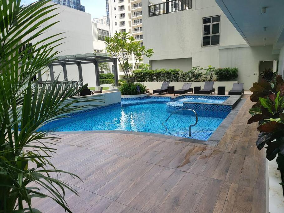 マニラ市Luxury @ Bgc Sleeps 6 Comfortably Fast Wifi Pool!アパートメント エクステリア 写真