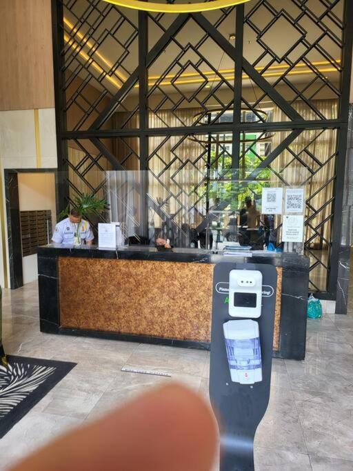 マニラ市Luxury @ Bgc Sleeps 6 Comfortably Fast Wifi Pool!アパートメント エクステリア 写真
