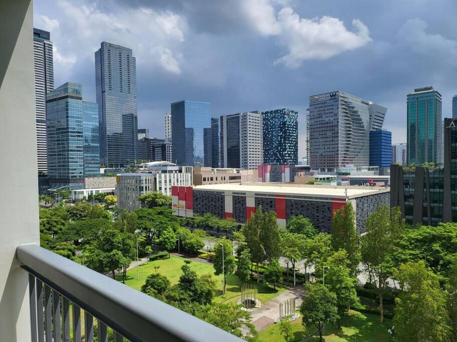 マニラ市Luxury @ Bgc Sleeps 6 Comfortably Fast Wifi Pool!アパートメント エクステリア 写真