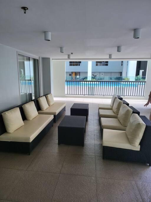 マニラ市Luxury @ Bgc Sleeps 6 Comfortably Fast Wifi Pool!アパートメント エクステリア 写真