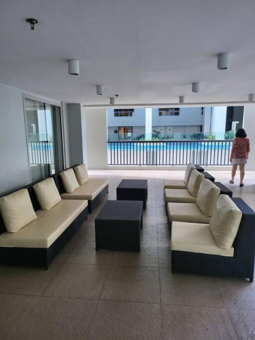 マニラ市Luxury @ Bgc Sleeps 6 Comfortably Fast Wifi Pool!アパートメント エクステリア 写真