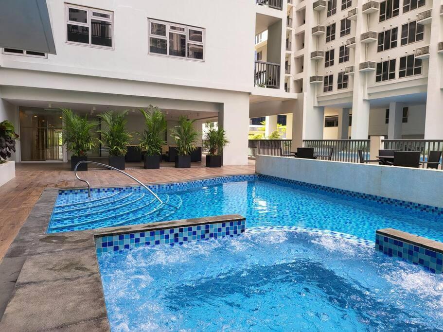 マニラ市Luxury @ Bgc Sleeps 6 Comfortably Fast Wifi Pool!アパートメント エクステリア 写真